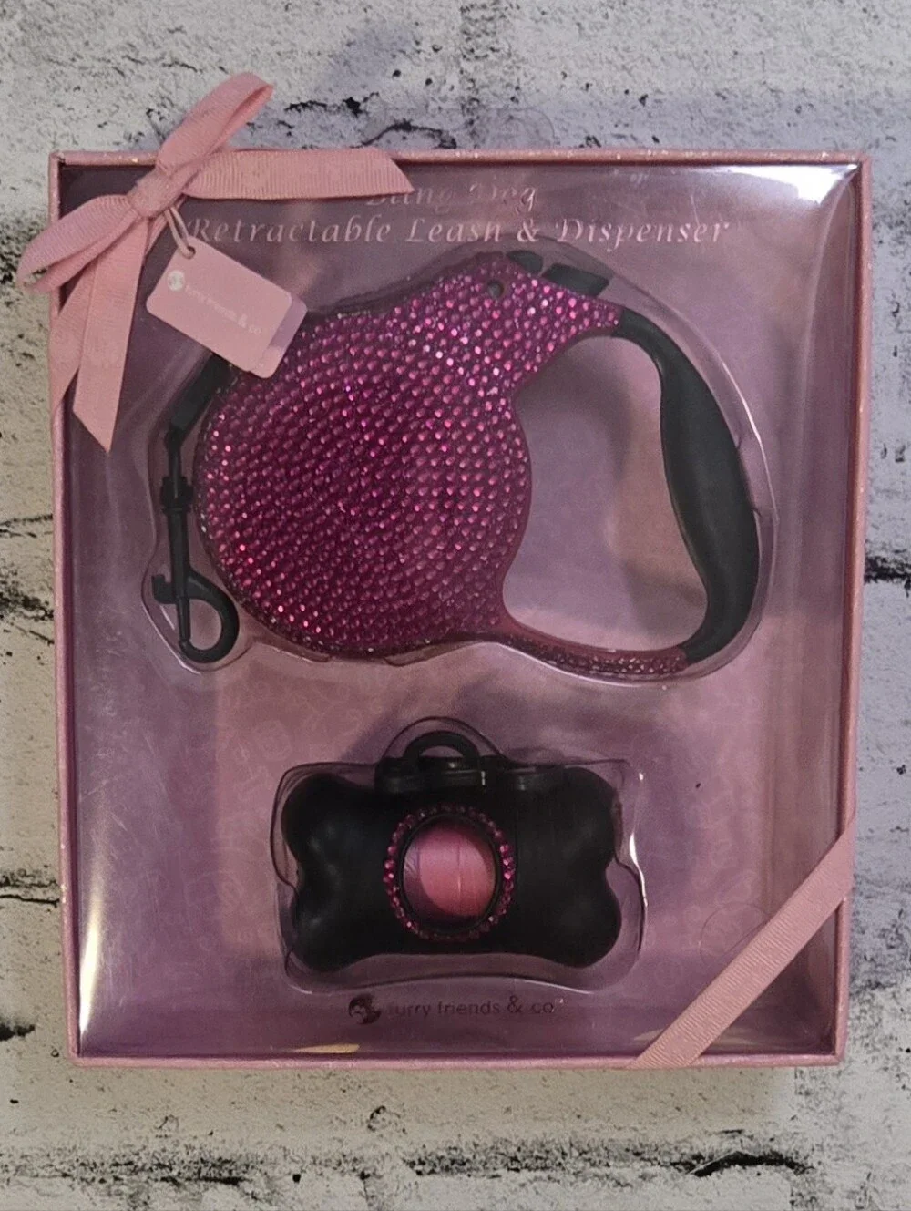 Bling Pink Rhinestone Retractable Dog Leash Dispenser Set NIB